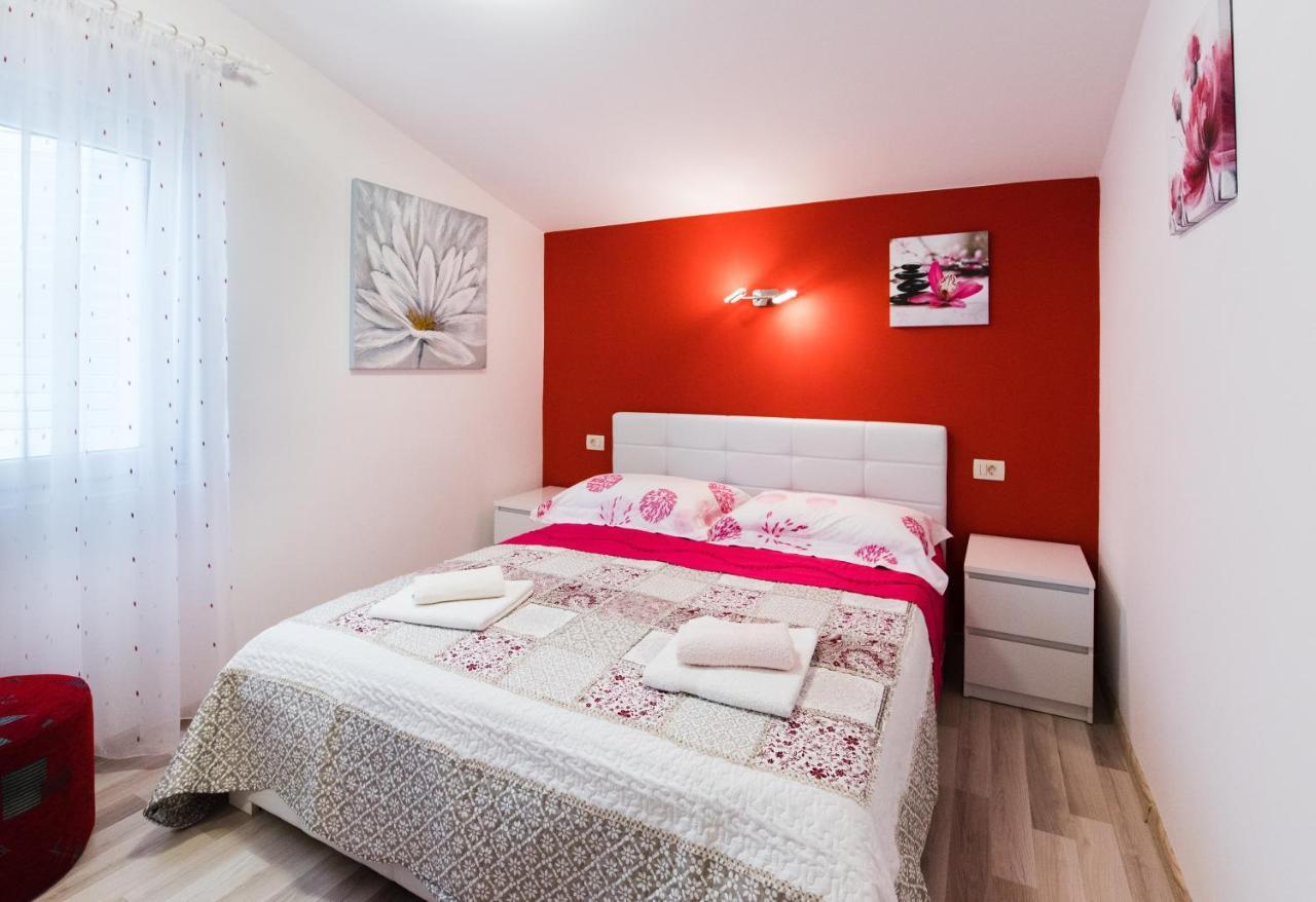 Donji Okrug  Apartments Care מראה חיצוני תמונה