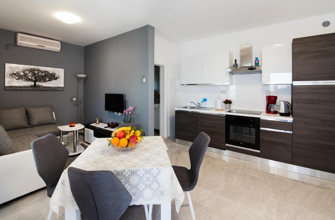Donji Okrug  Apartments Care מראה חיצוני תמונה