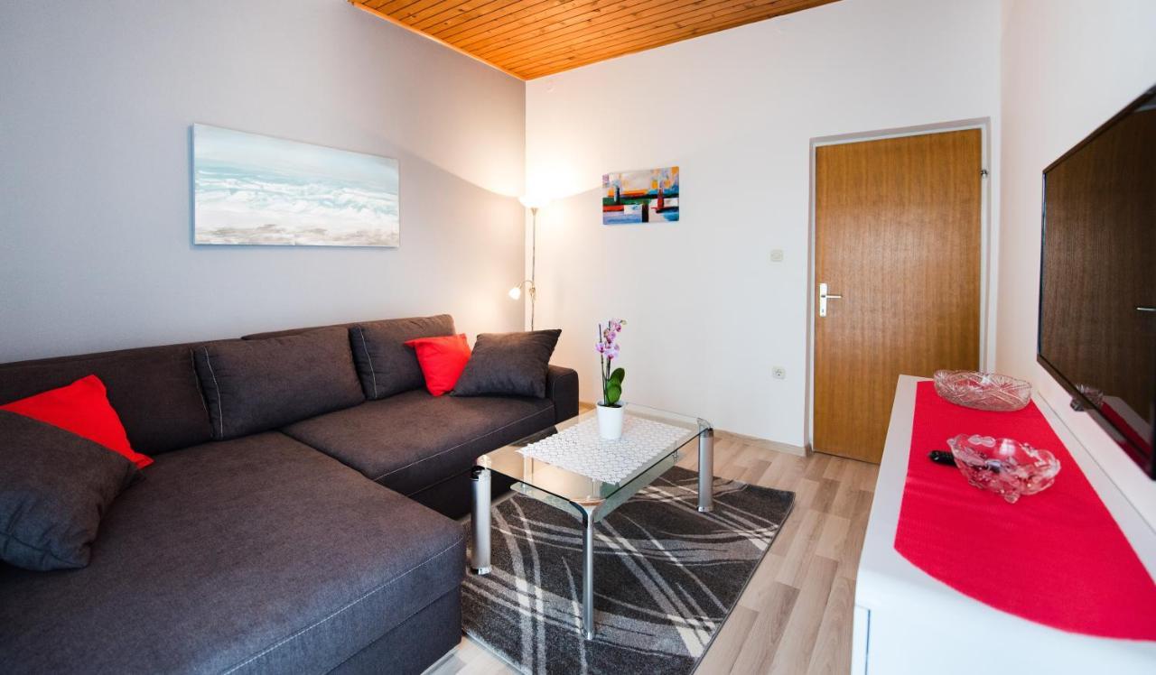 Donji Okrug  Apartments Care מראה חיצוני תמונה